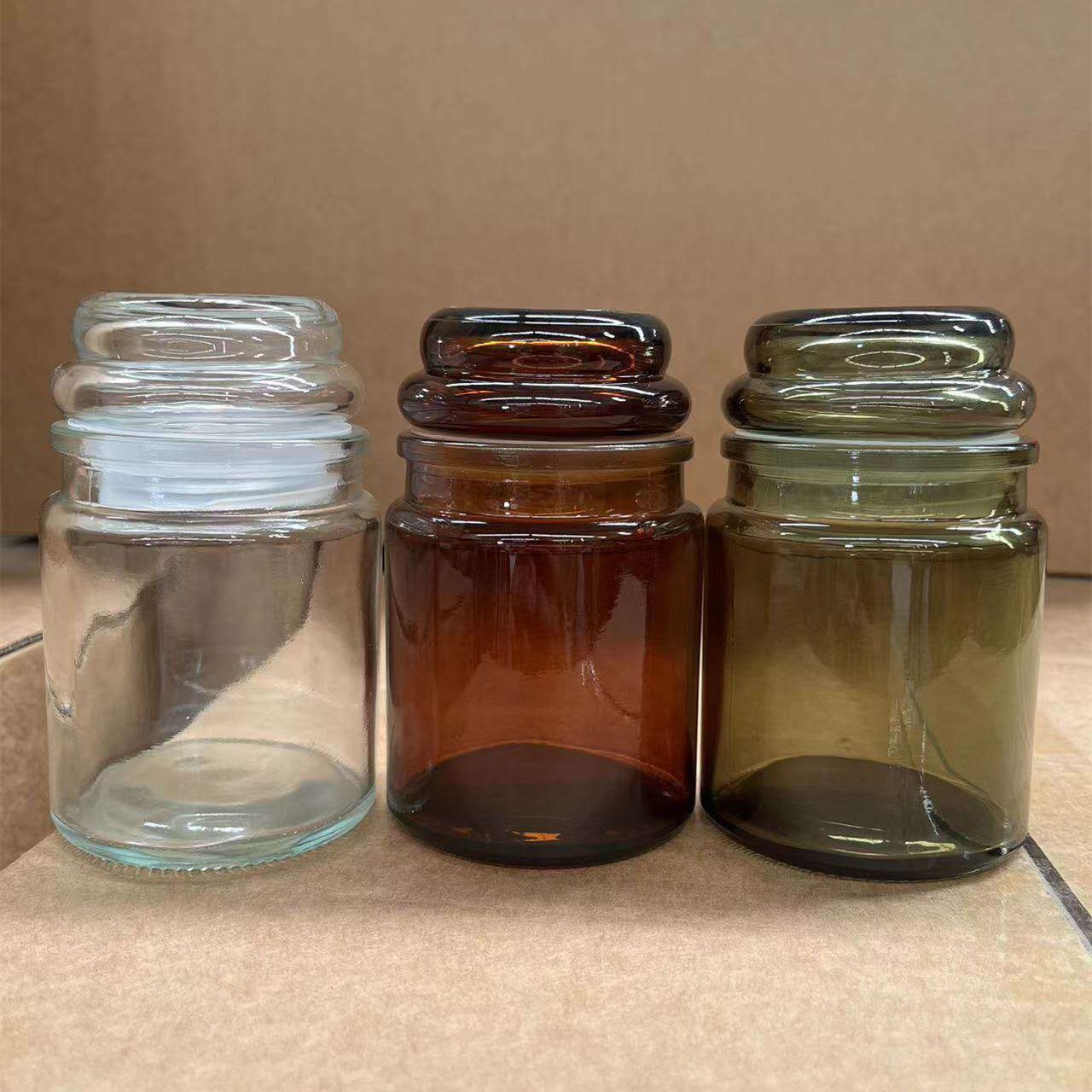 Supplier Empty 200ml Yankee fragrance thick recycled amber Clear Green  glass candle jars Storage Container with Glass Lid