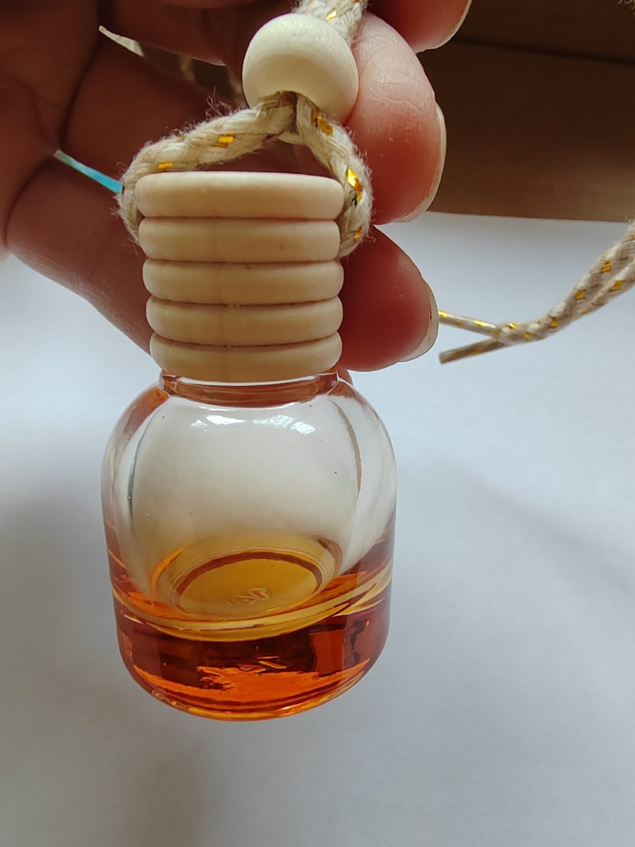Round 10ml Hanging Car Perfume Glass Empty Bottle Essential Oil Diffuser Aromatherapy Car Air Freshener With Wooden Cap - Image 4