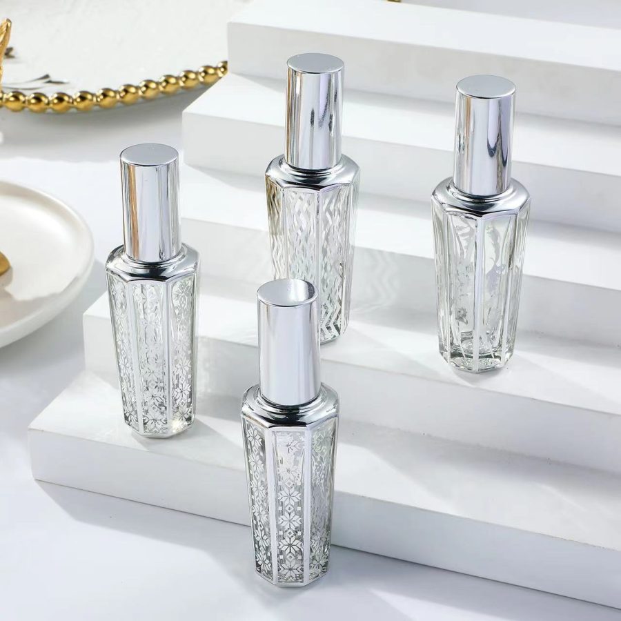 15ML  UV Carved Glass Bottle Perfume Spray Bottle Sub-bottling Cosmetic Hydration Empty Bottle - Image 3