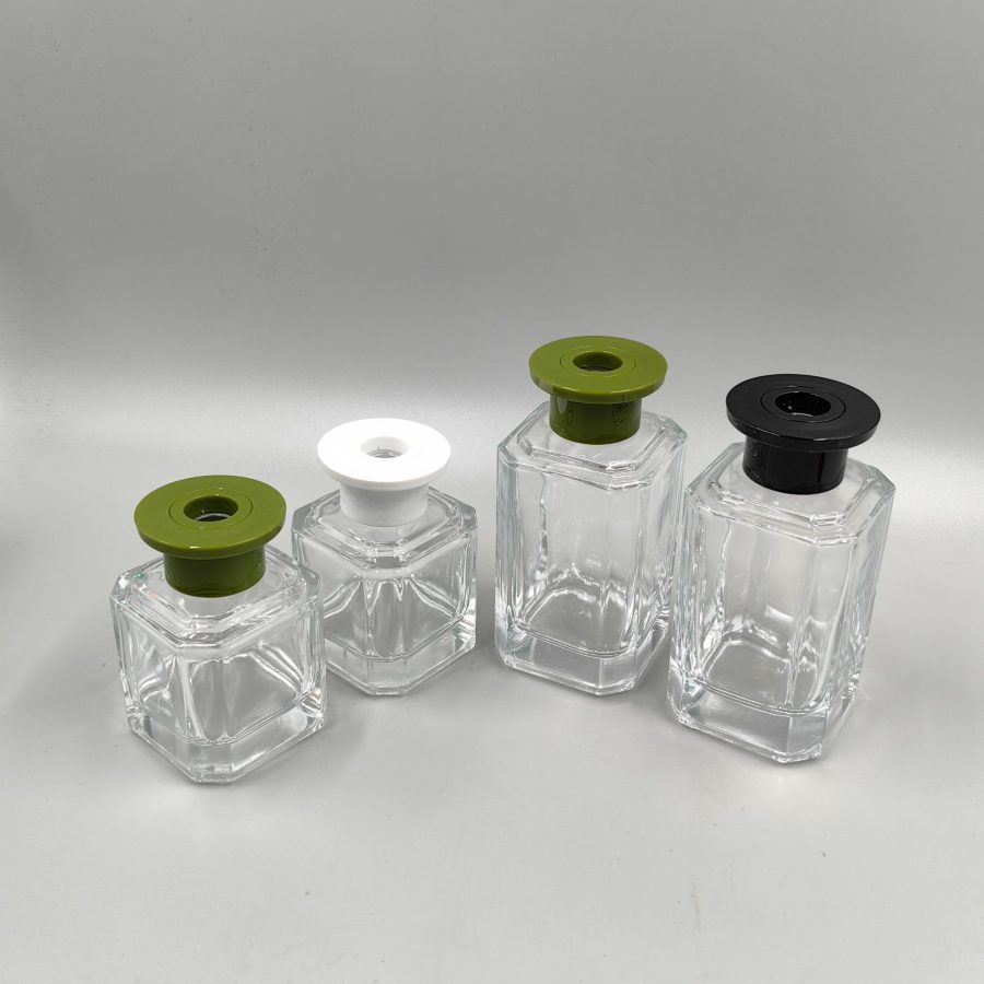 Factory price 100ml 200ml air fresher reed diffuser fragrance glass bottle with cap