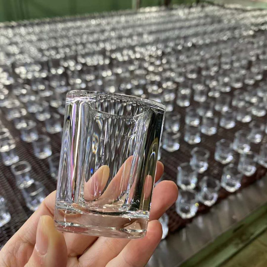 Factory price 65ml square clear candle glass jar for candle making - Image 4